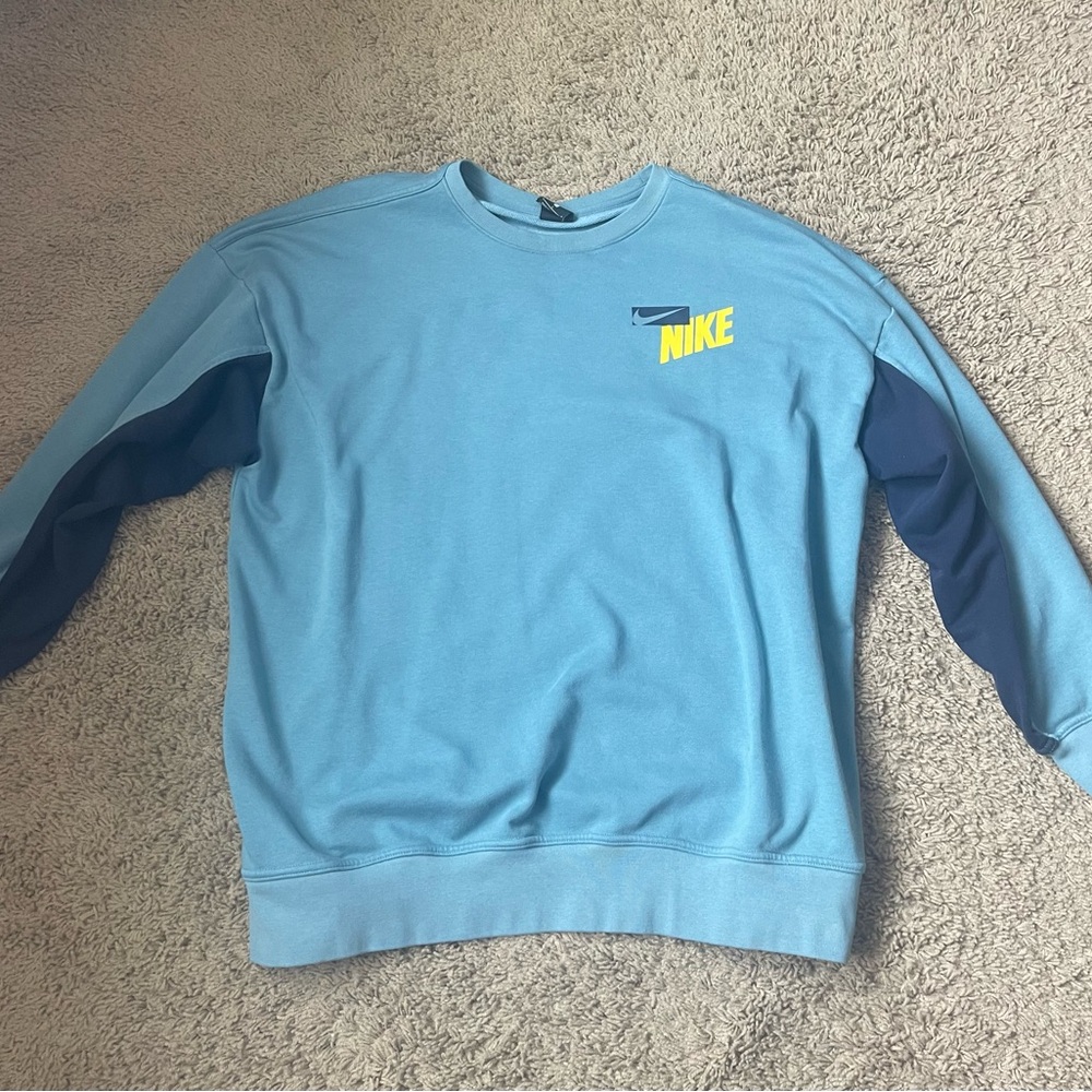 Nike Men's Light Blue and Navy Crewneck Sweater